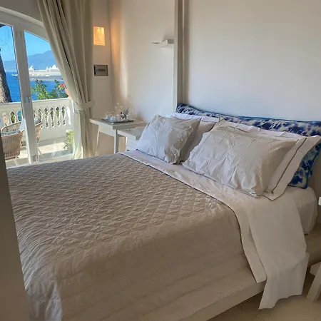 Couette-café Silvana Relais 4*