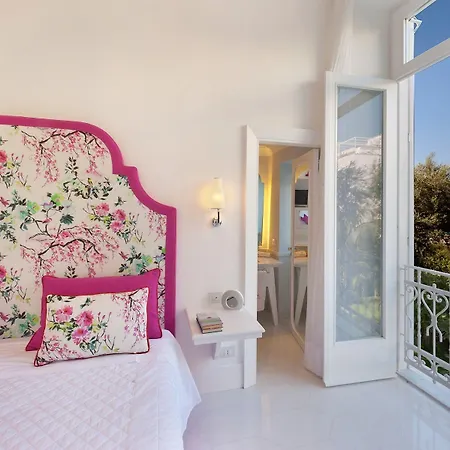 Couette-café Silvana Relais 4*