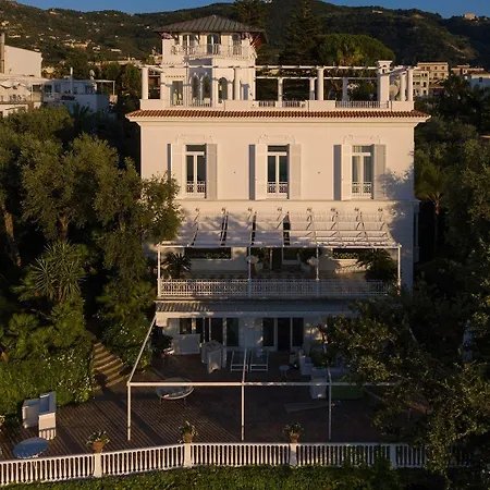 Couette-café Silvana Relais 4*